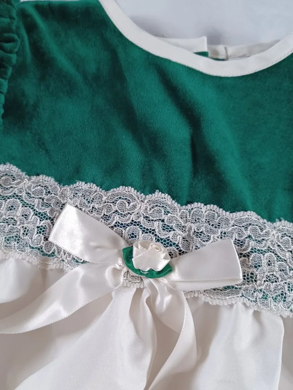 Expressions Toddler Little Girls Dress Green White Velvet Bodice Holiday Size 3T